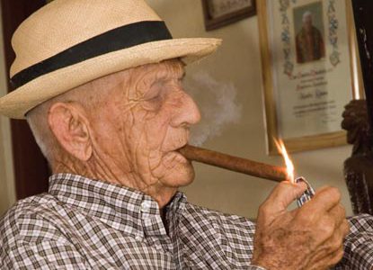 Cuban tobacco grower Alejandro Robaina dies at age 91