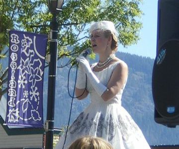 Nadine Tremblay on stage
