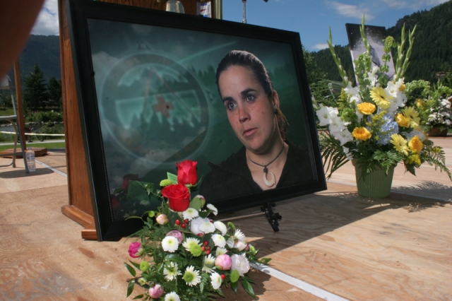 Hundreds of SARS family members flock to Nelson to honour Sheliah Sweatman