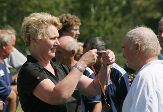 Host West Kootenay/Boundary loves that home cooking, soar to second in team standings at 2011 West Kootenay B.C. Senior Games 