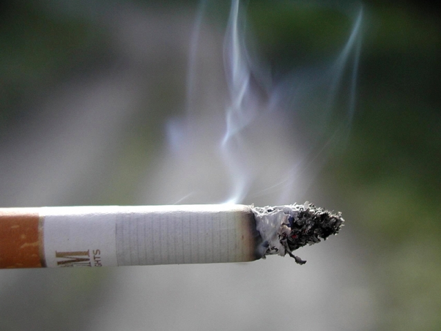 Smoking in Canada hits all-time low in 2010