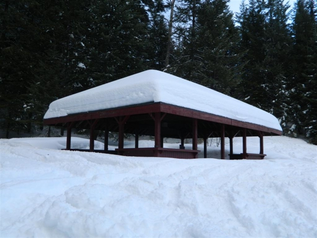 Lions campground gazebo left roofless as major contractor skips town