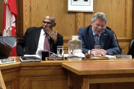 Mediator fails to achieve regional cooperation on sewer service, recommends binding arbitration for Rossland, Trail, and Warfield