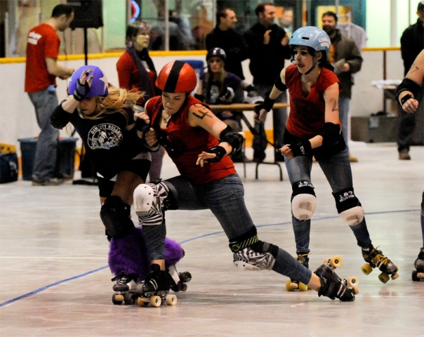 Gnarlie's Angels, Babes of Brutality coast to easy victories on opening night of the West Kootenay Women’s Roller Derby League