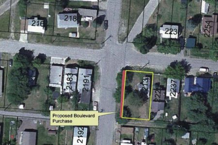 City sells sliver of boulevard to allow homeowner to subdivide