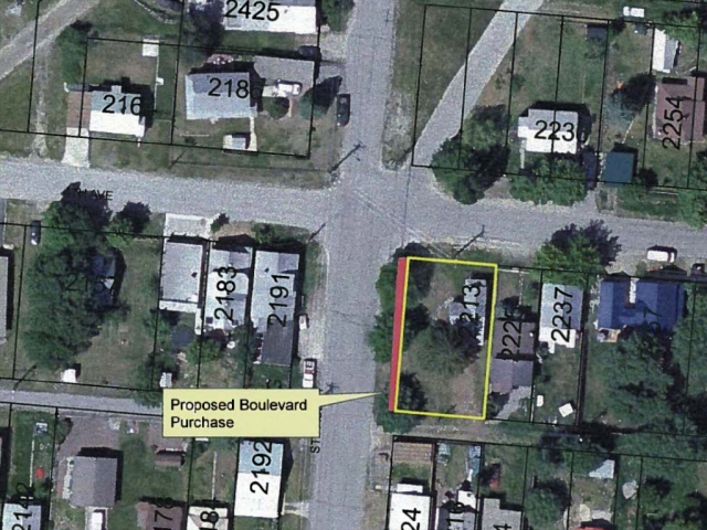 City sells sliver of boulevard to allow homeowner to subdivide