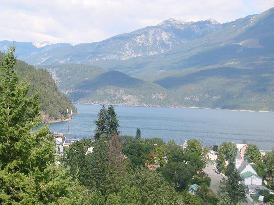 UPDATED: Temporary repairs underway, Kaslo residents still asked to conserve water following mudslide on creek to main intake