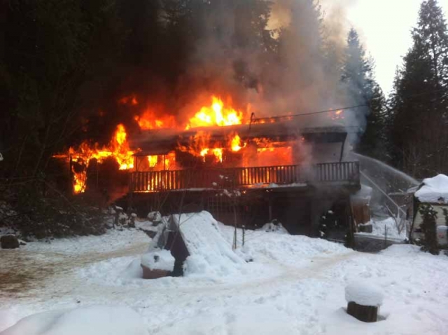 UPDATE: Community chips in to help Blewett family that lost everything in house fire