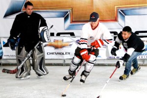 Castlegar resident makes headlines in Mexico for hockey demo