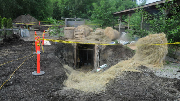 CFSEU-BC bust Hells Angeles grow-op in Langley