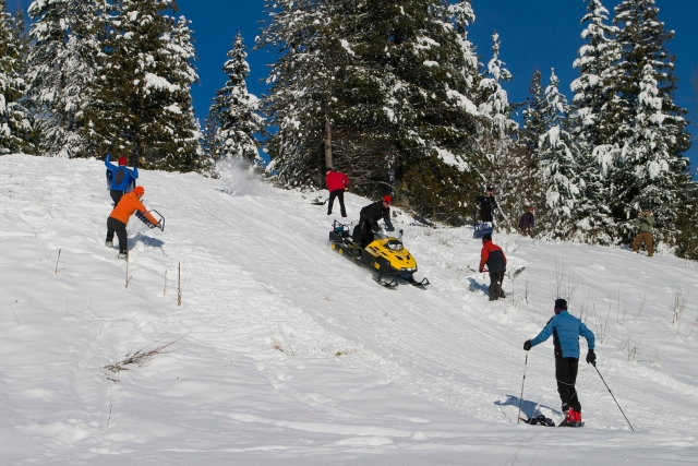 PEOPLE MAKE THE WORLD GO ROUND: Black Jack Ski Club could use your help...this weekend!