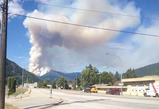 'Burn off operation' responsible for huge column of smoke coming from Sitkum Creek Wildfire; Martin Mars helps fight Akokli Creek fire on East Shore of Kootenay Lake