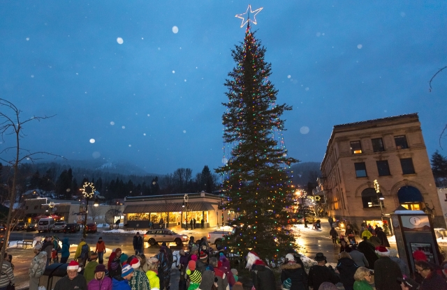 Rekindle the Spirit of Christmas with music, Experiences Canada, and more