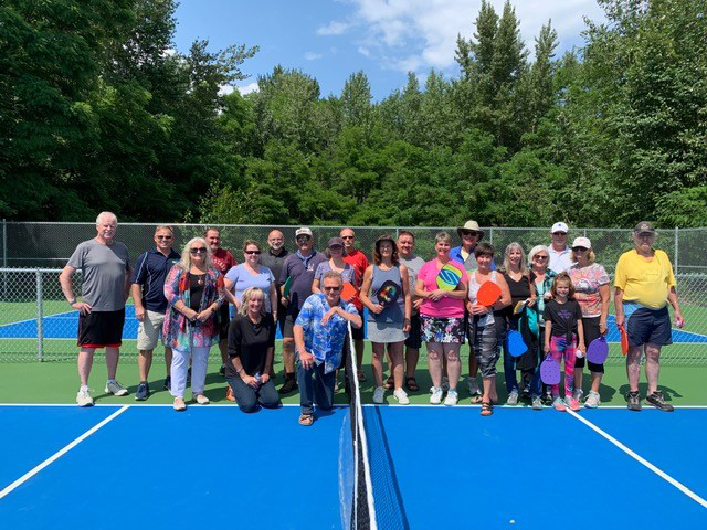 Oasis pickleball courts celebrate Grand Opening