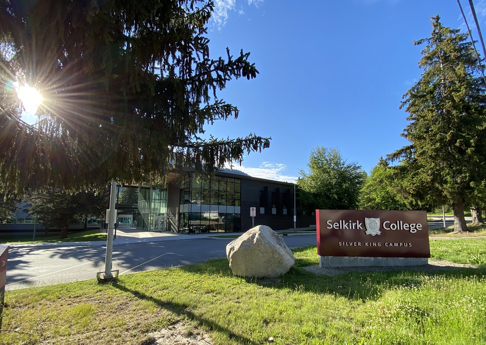Selkirk College Increases Focus on Pandemic Financial Assistance