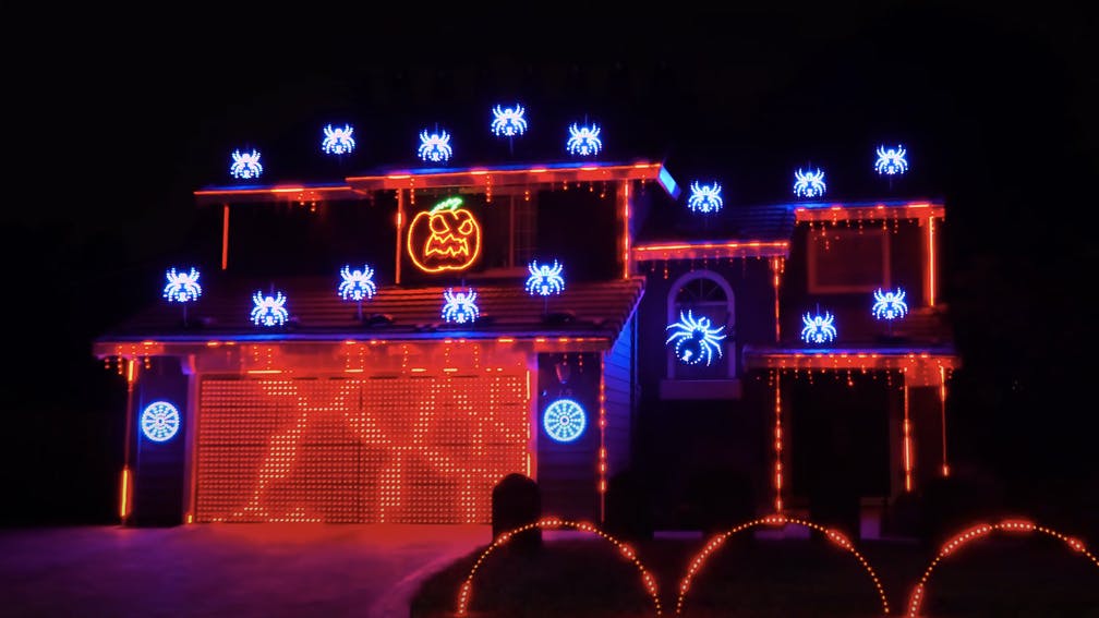 Halloween mega displays on the rise in B.C. neighbourhoods
