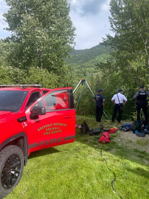 Daring rope rescue down Montrose embankment Wednesday
