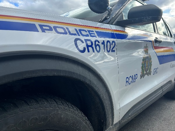 Creston RCMP arrest US fugitive